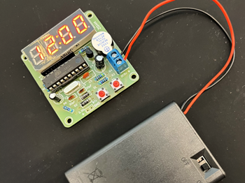 Next in Soldering: 4-Digit Clock with Alarm Countdown